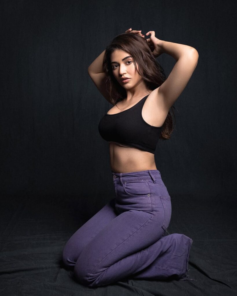 Priyanka Jawalkar Golden Look 