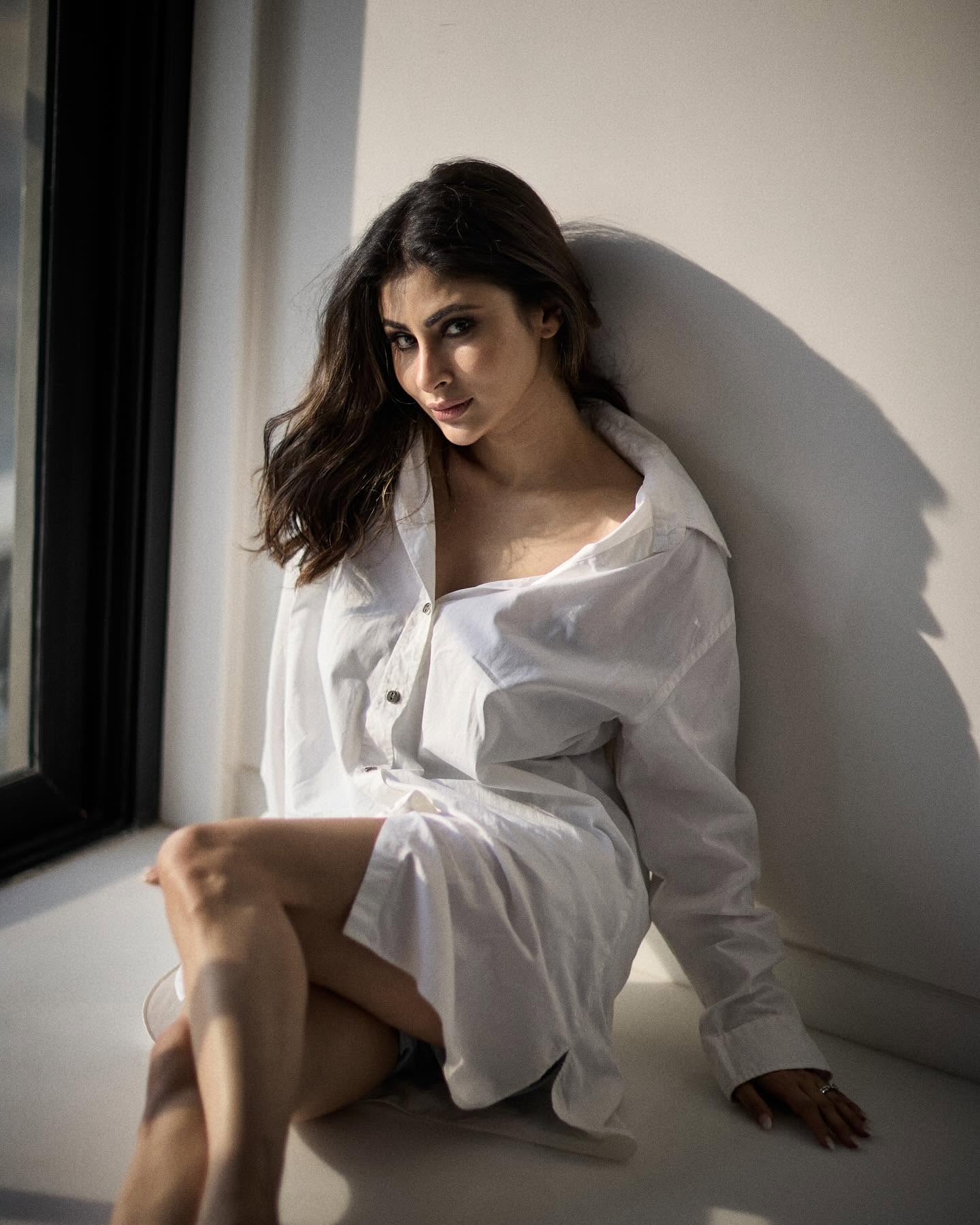 Mouni Roy Reaction