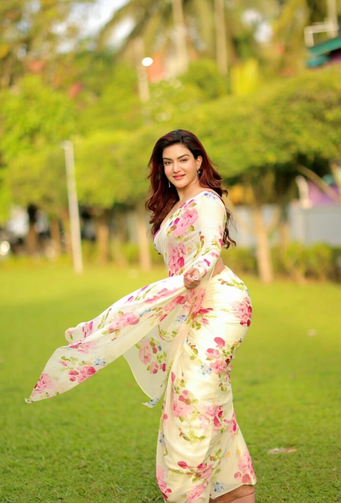 honey rose glamour photos