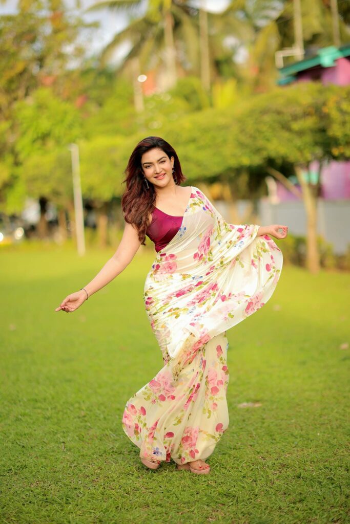 honey rose glamour photos